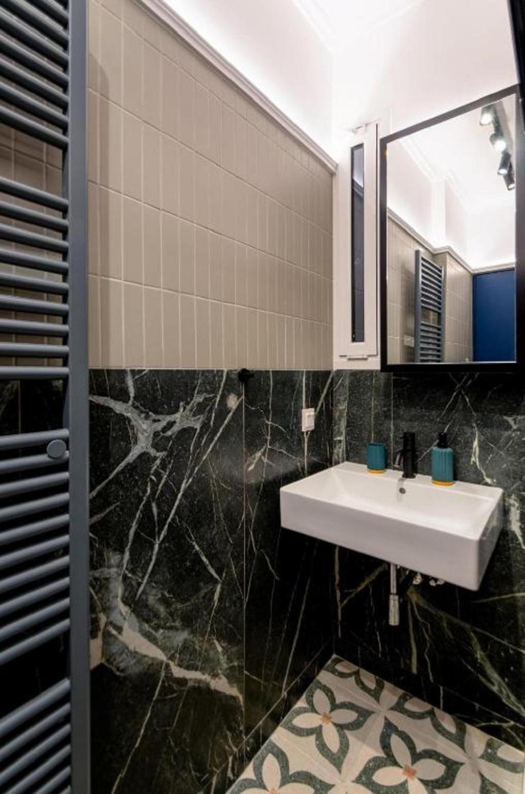 Smart And Elegant Home In The Centre Of Athens Luaran gambar